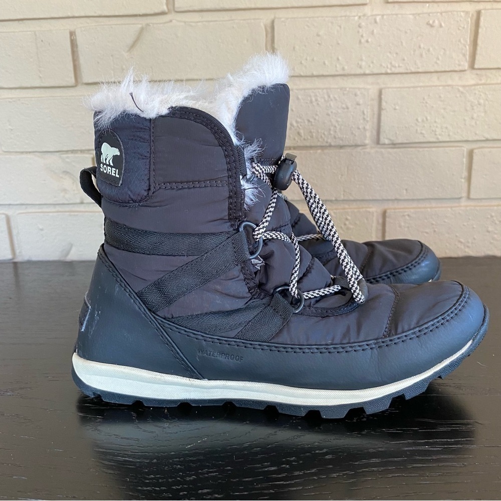Sorel Women's Whitney II Short Lace Boot Black Sz 5 Waterproof Fleece-Lined